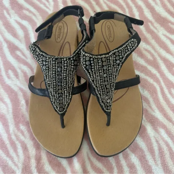 Aetrex Sheila Brown Leather Beaded/Studded Thong Sandal size 39 Euro or 8.5 US