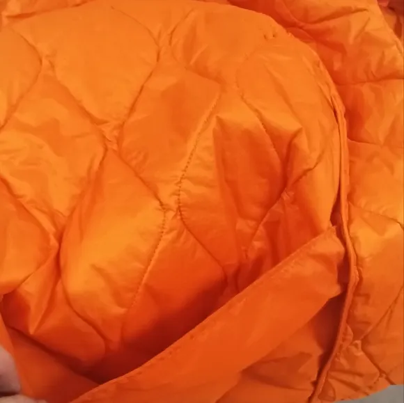 Aritzia Tna Wicker Lightweight Puffer Jacket Orange Size Small
