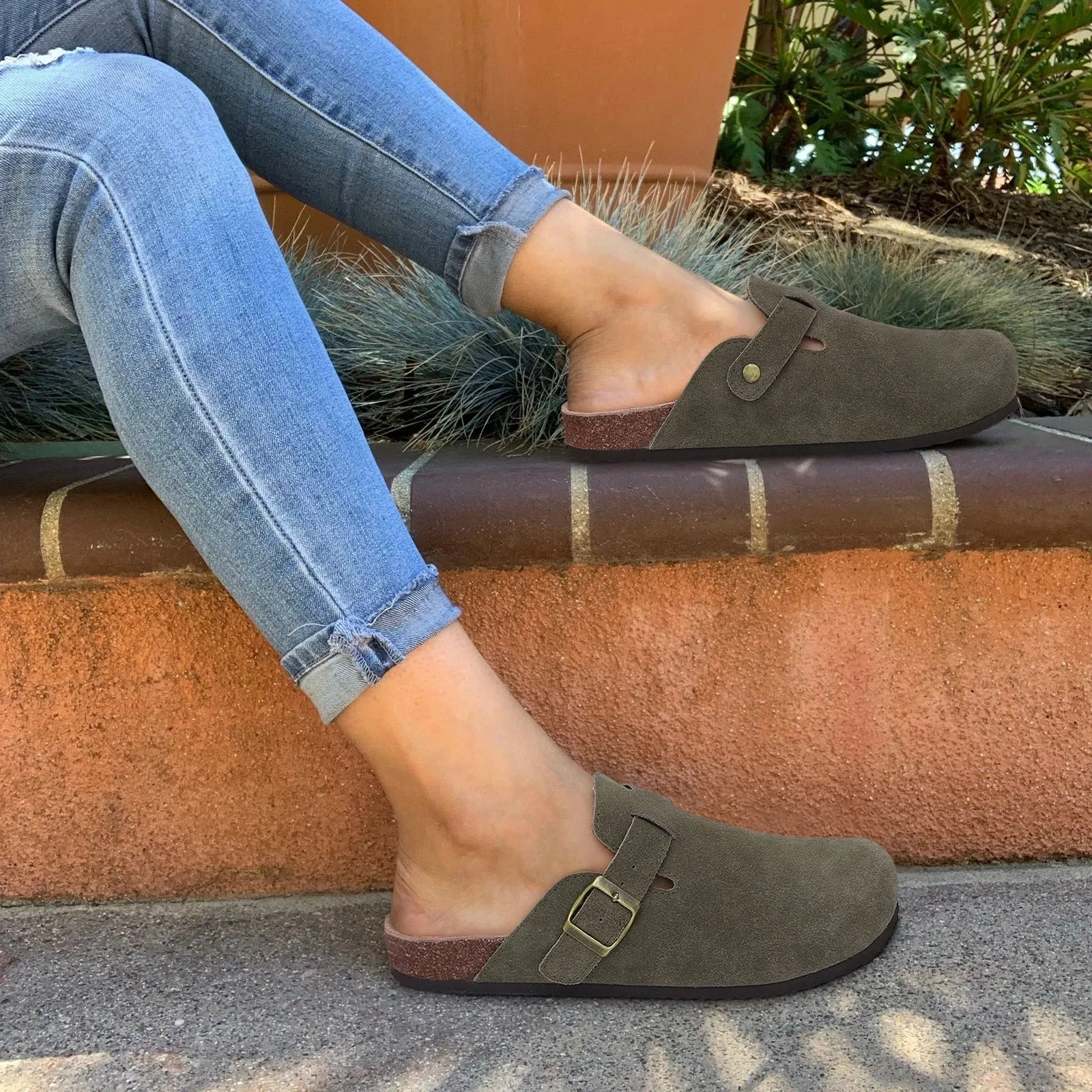 Berthold | Suede leather clog