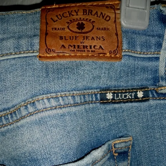BOGO Lucky Brand Sweet N Low Stretch Jeans Boot Cut Denim 6 28 Bootcut Stretchy