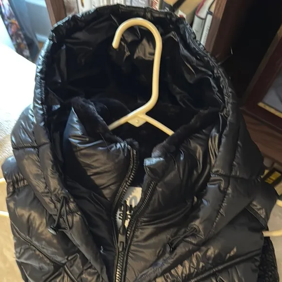 DKNY Sport Black Puffer Vest NWOT