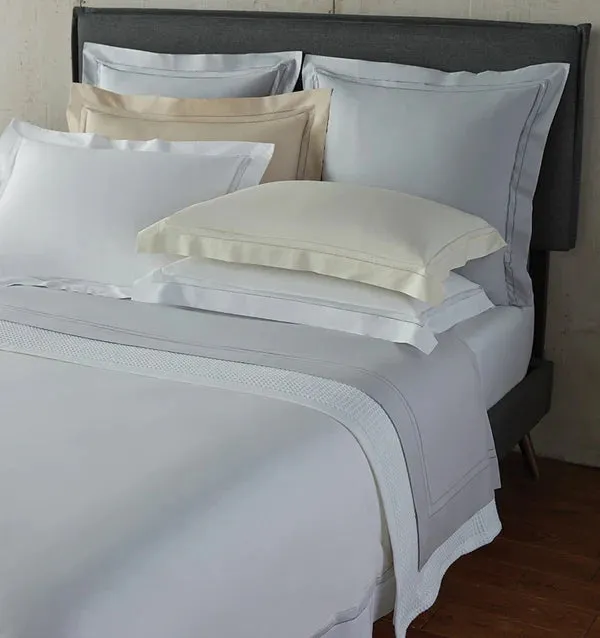 Finna Fitted Sheet by Sferra