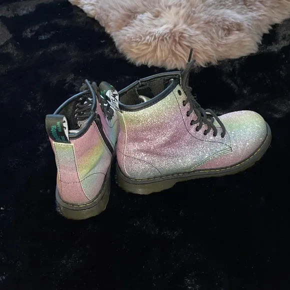 Girls (kids) Dr. Marten’s minimal wear and tear