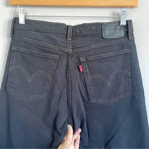 Levi's Black Wedgie Fit Jeans - 28&quot;, NWOTs