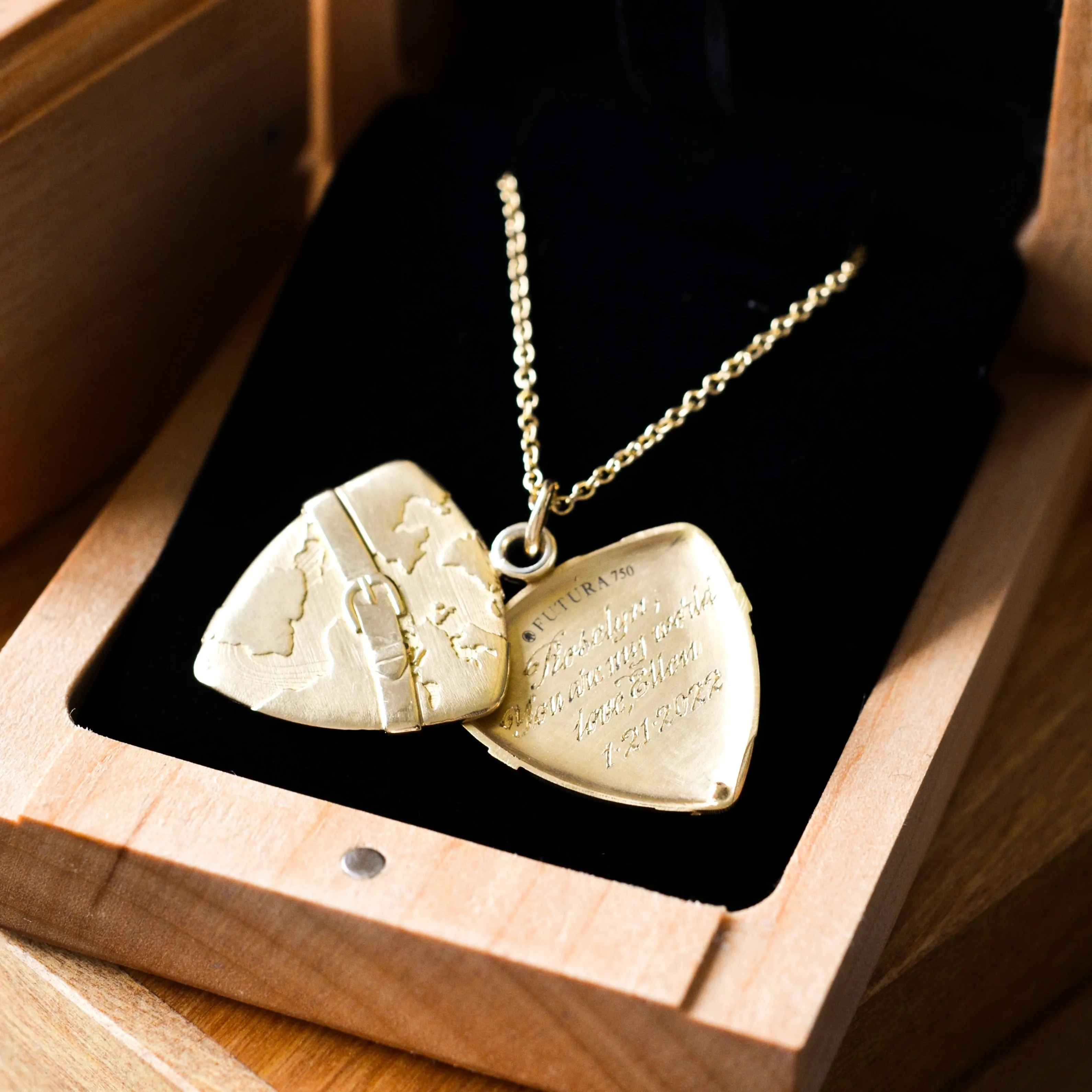 Love Locket