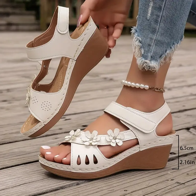 Marlis | Women's platform sandals with soft sole and floral pattern