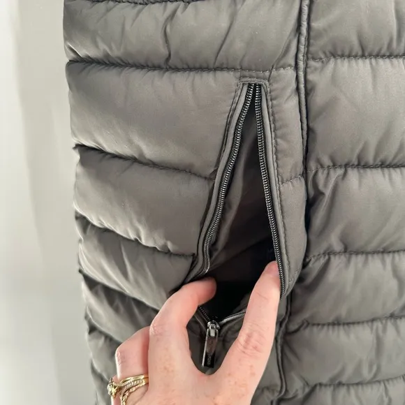 Michael Michael Kors Gray Ultra Light Weight Packable Hooded Puffer Coat