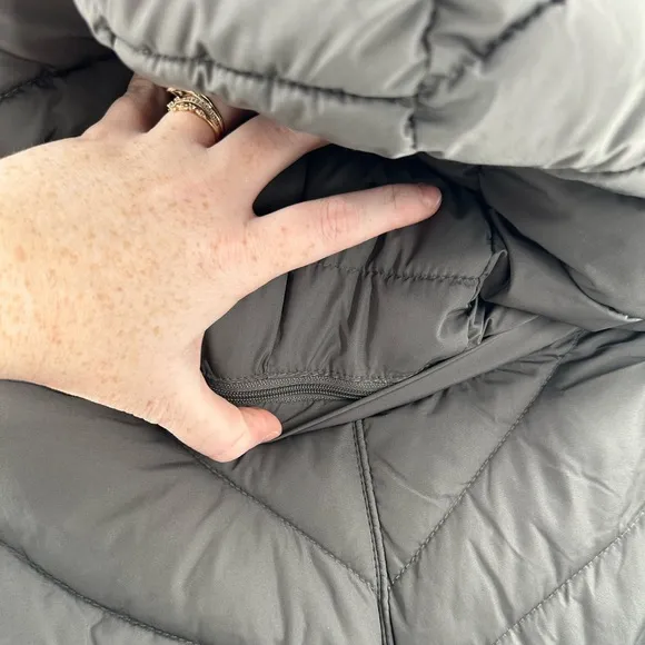Michael Michael Kors Gray Ultra Light Weight Packable Hooded Puffer Coat