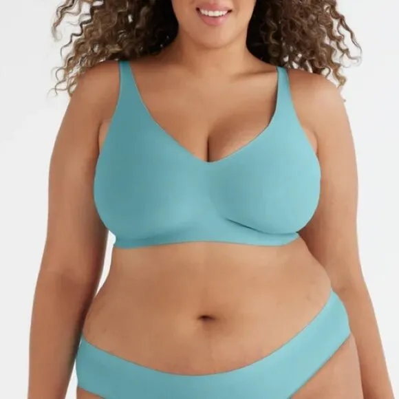 New! KNIX • Revolution V-Neck Bra in Vapour • Large