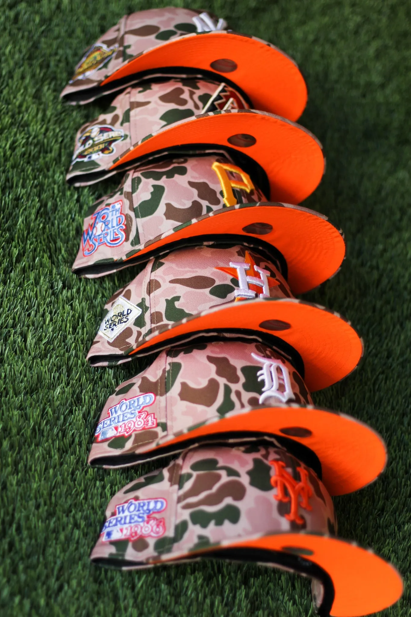 NEW YORK YANKEES DUCK CAMO FITTED W/ ORANGE UNDER VISOR