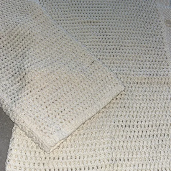 Open Stitch Collar button up winter Cardigan sweater. cream colored. Size M. NEW