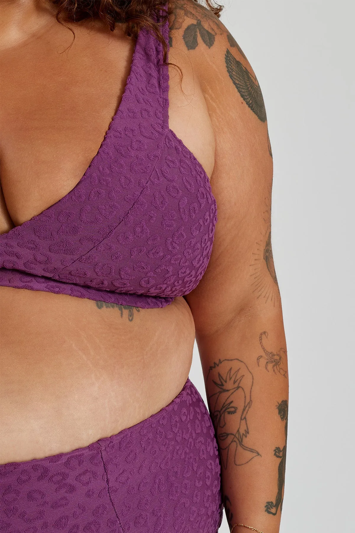 Penelope Bikini Bottom Curve - Textured Leopard Grape